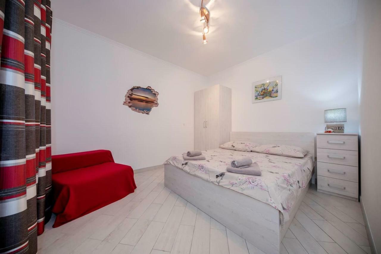 Palit Apartman Marcela מראה חיצוני תמונה