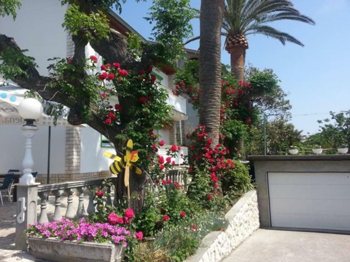 Palit Apartman Marcela מראה חיצוני תמונה